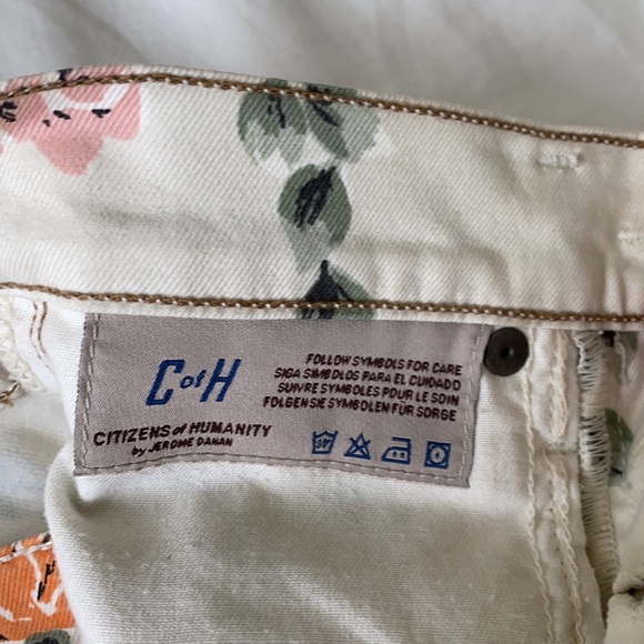 Citizen of Humanity Floral Jean Shorts, size 24 - Picture 4 of 5